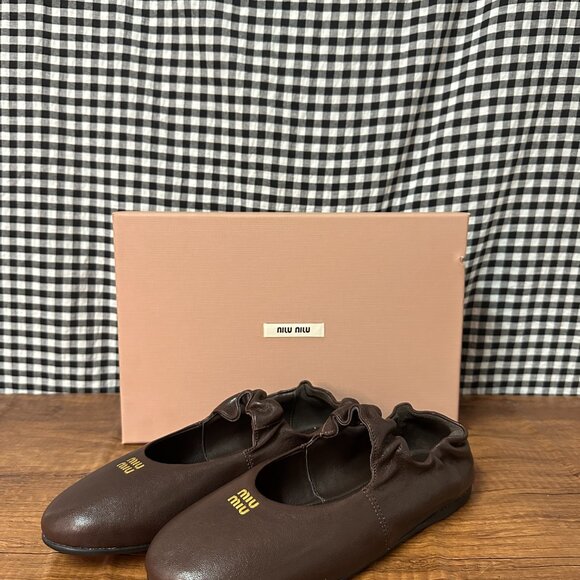 MIUMIU Nappa Mary Jane shoes π - Picture 2 of 14